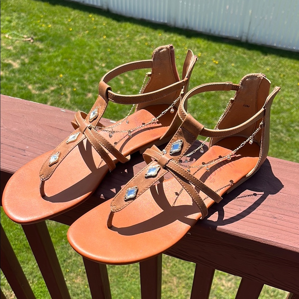 Jellypop Brown Sandals NwT in box